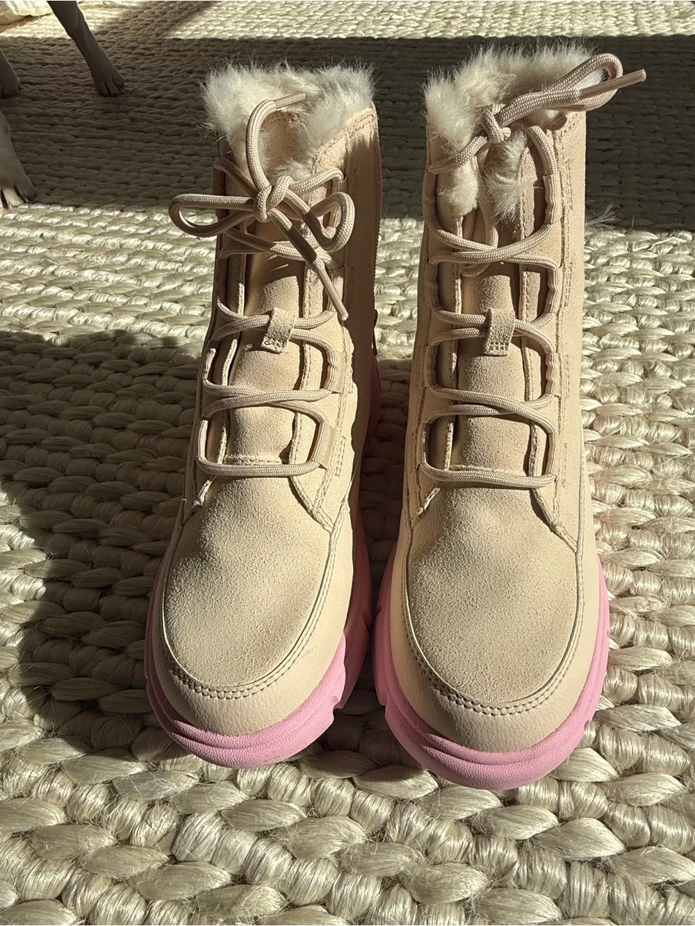 Sorel Kids Beige Faux-Fur Lace-Up Boots with Pink Sole